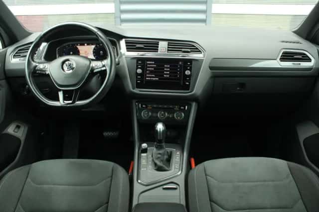 Volkswagen Tiguan (2019) thumbnail 5