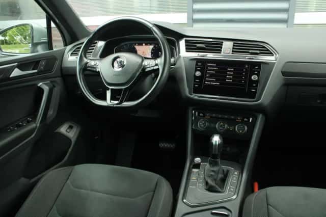 Volkswagen Tiguan (2019) thumbnail 43