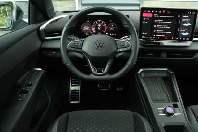 Volkswagen T-Roc (2025) thumbnail 18