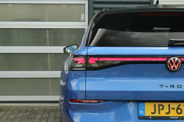 Volkswagen T-Roc (2025) thumbnail 34
