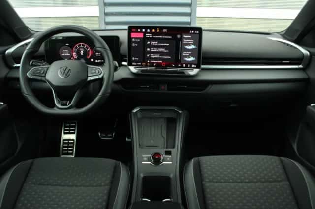 Volkswagen T-Roc (2025) thumbnail 5