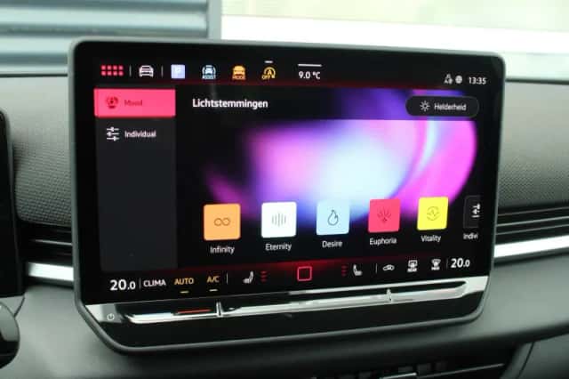 Volkswagen T-Roc (2025) thumbnail 56