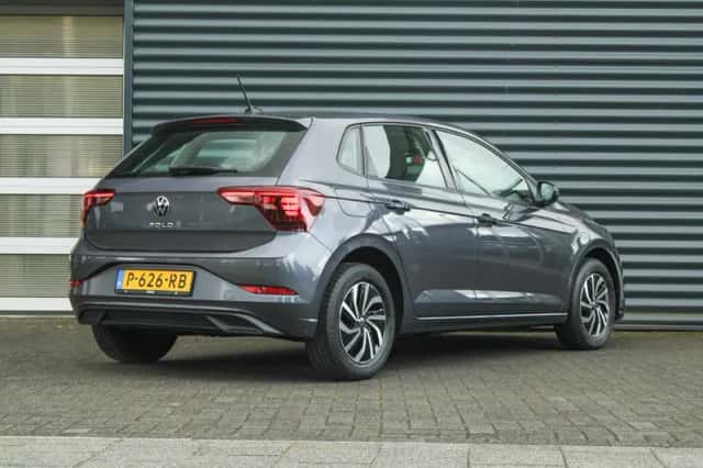 Volkswagen Polo (2022) thumbnail 2