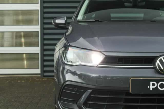 Volkswagen Polo (2022) thumbnail 9