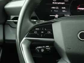 Audi Q6 e-tron (2024) thumbnail 45