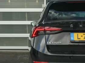 Škoda Octavia (2021) thumbnail 12