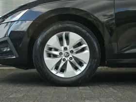 Škoda Octavia (2021) thumbnail 15