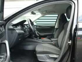 Škoda Octavia (2021) thumbnail 21