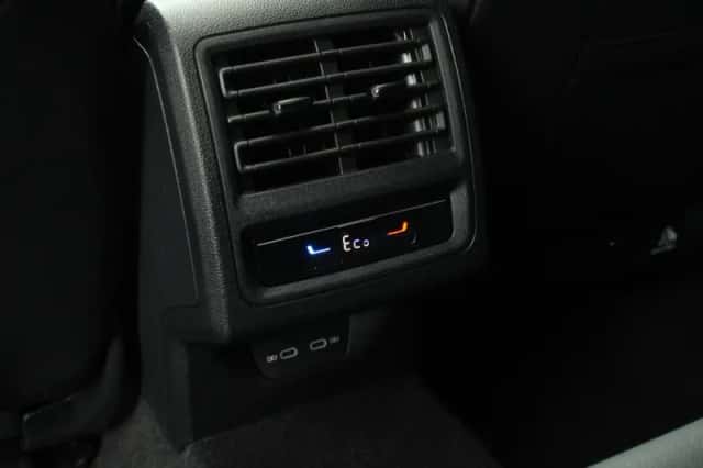 Volkswagen Golf (2025) thumbnail 42
