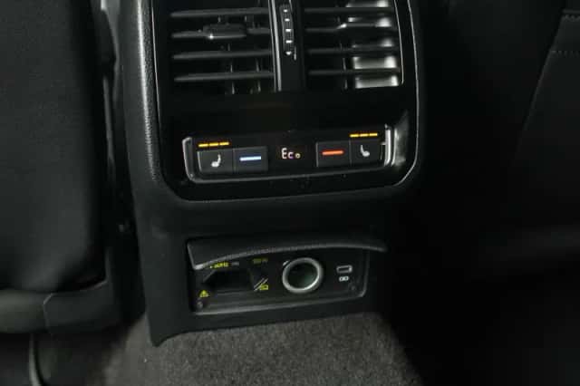 Volkswagen Arteon (2021) thumbnail 23