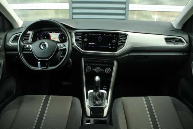 Volkswagen T-Roc (2022) thumbnail 5