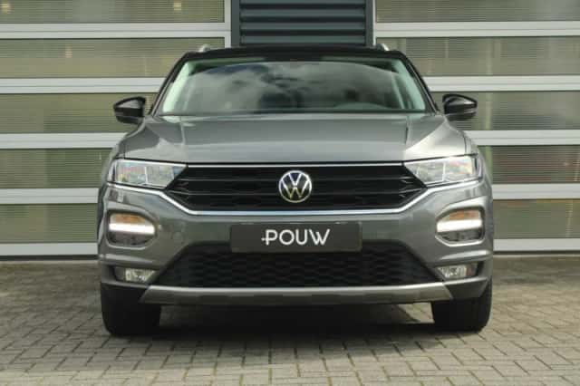 Volkswagen T-Roc (2022) thumbnail 8