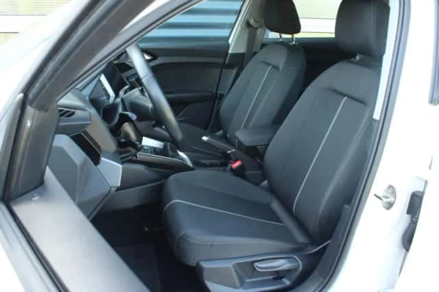 Audi A1 (2023) thumbnail 4