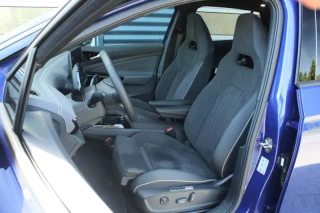 Volkswagen ID.4 (2026) thumbnail 4