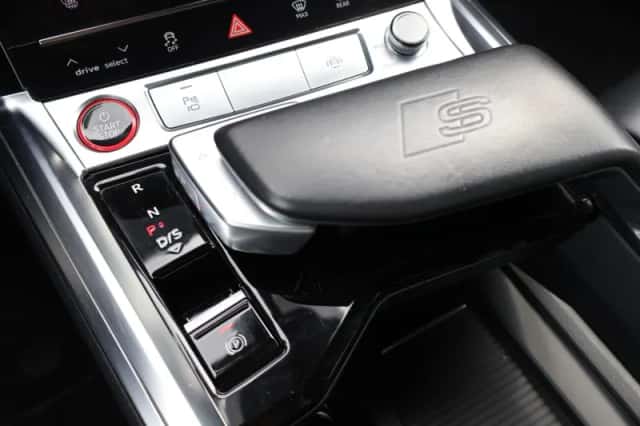 Audi e-tron (2020) thumbnail 39