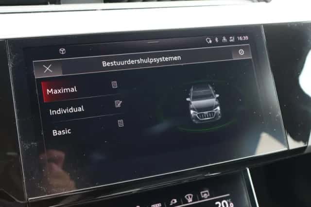 Audi e-tron (2020) thumbnail 60
