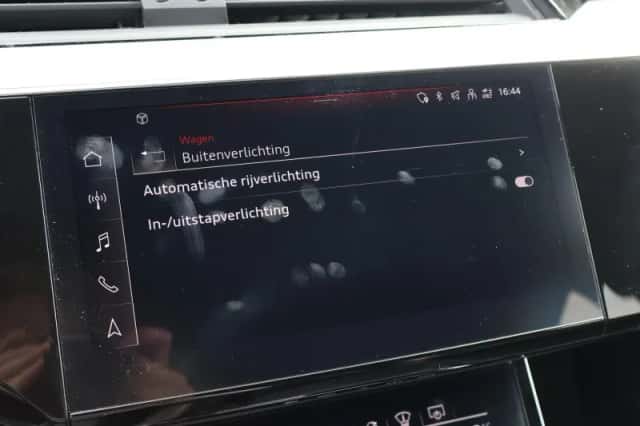 Audi e-tron (2020) thumbnail 69