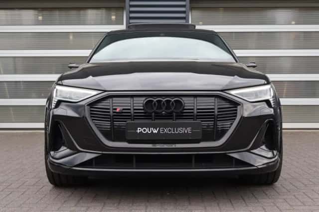 Audi e-tron (2020) thumbnail 8