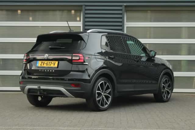 Volkswagen T-Cross (2019) thumbnail 2