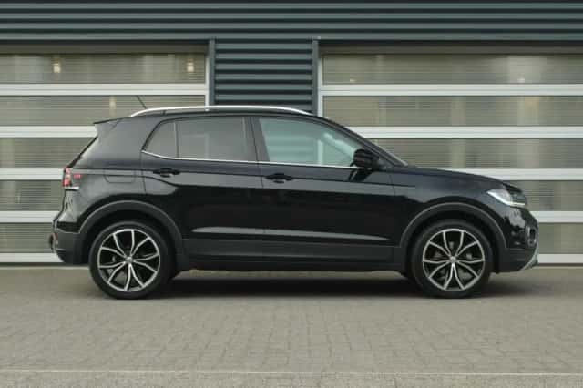 Volkswagen T-Cross (2019) thumbnail 3