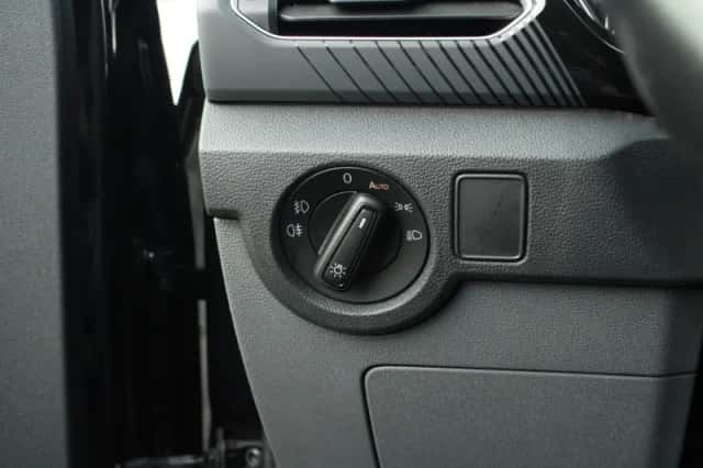 Volkswagen T-Cross (2019) thumbnail 36