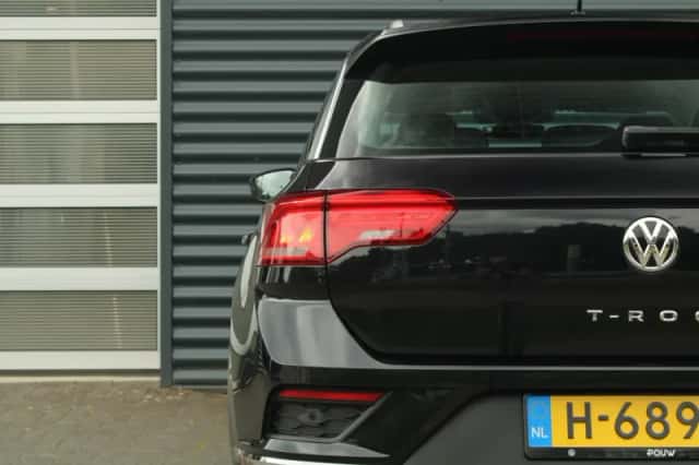 Volkswagen T-Roc (2020) thumbnail 12