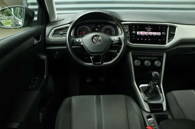 Volkswagen T-Roc (2020) thumbnail 21