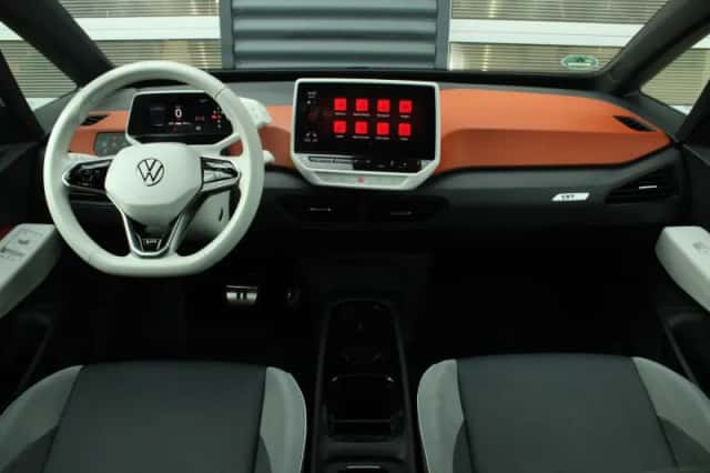 Volkswagen ID.3 (2020) thumbnail 5