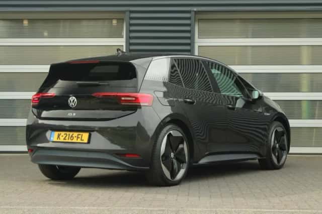 Volkswagen ID.3 (2020) thumbnail 2