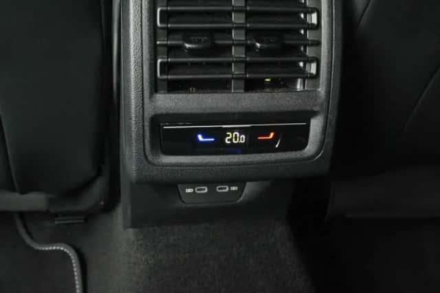 Volkswagen Golf (2025) thumbnail 22