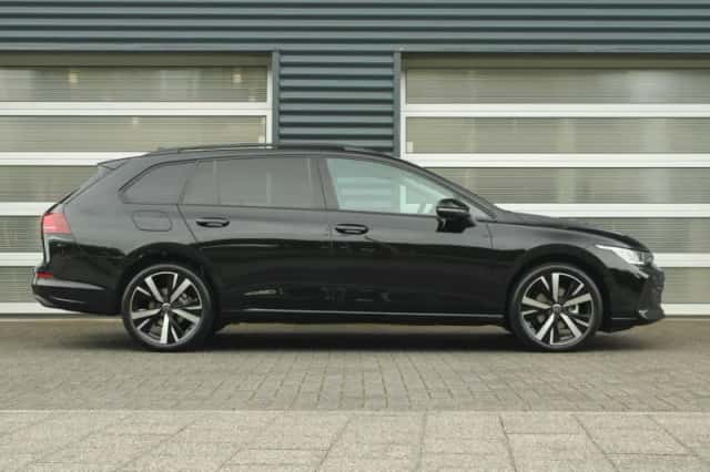 Volkswagen Golf (2026) thumbnail 3