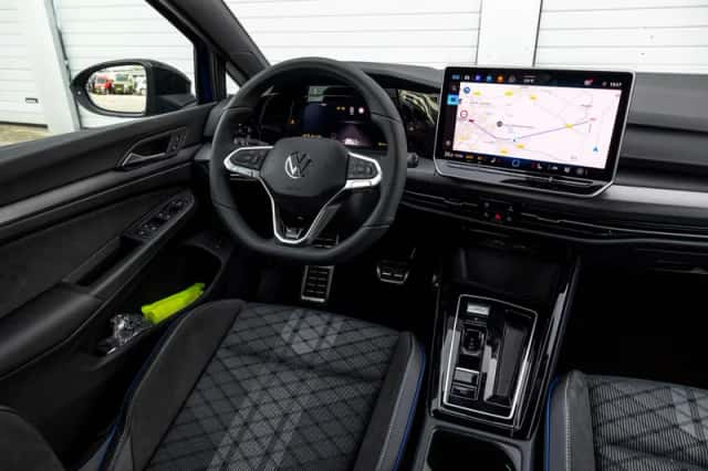 Volkswagen Golf (2026) thumbnail 30