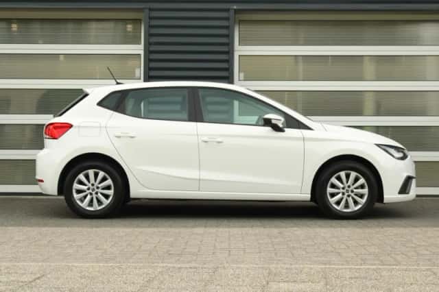 SEAT Ibiza (2023) thumbnail 3