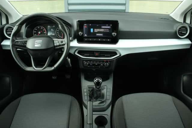 SEAT Ibiza (2023) thumbnail 5