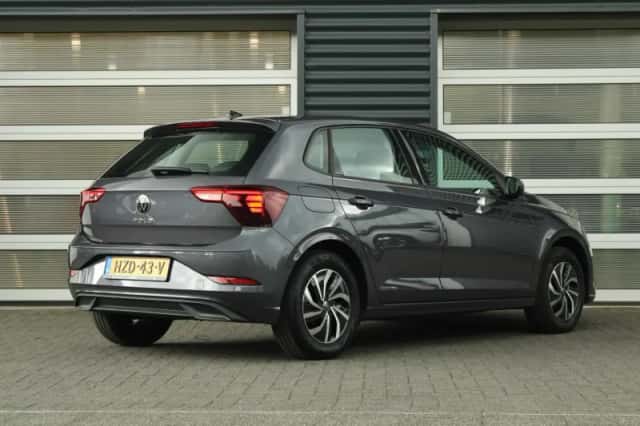 Volkswagen Polo (2024) thumbnail 2