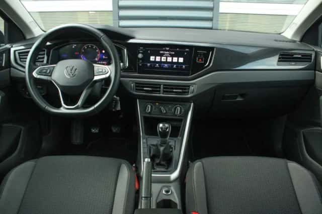 Volkswagen Polo (2024) thumbnail 5