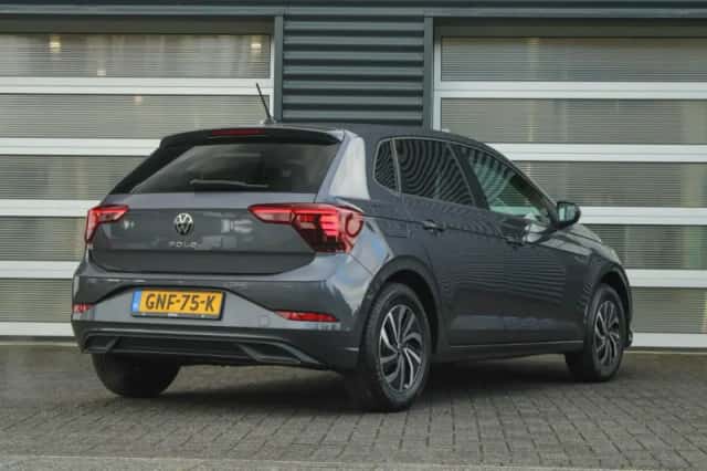 Volkswagen Polo (2024) thumbnail 2