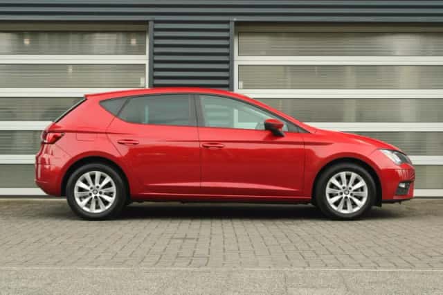 SEAT Leon (2020) thumbnail 3