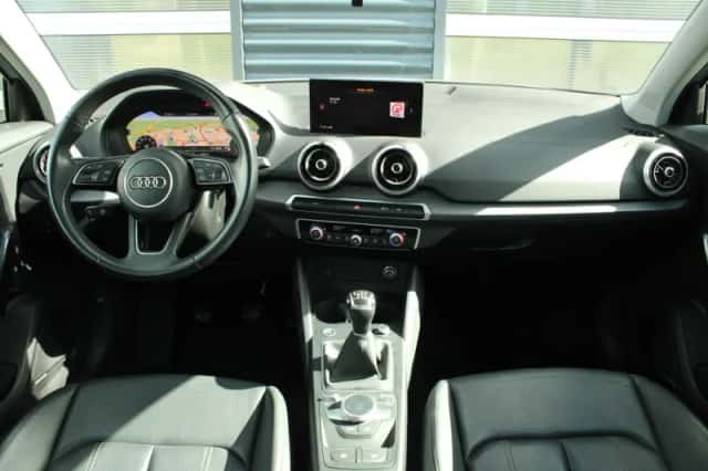 Audi Q2 (2021) thumbnail 5