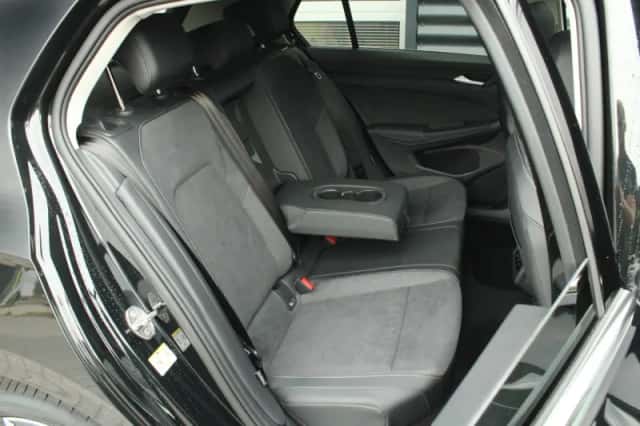 Volkswagen Golf (2026) thumbnail 6