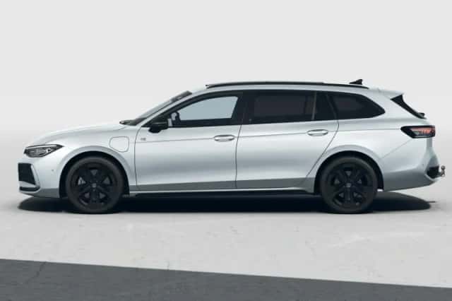 Volkswagen Passat (2027) thumbnail 3