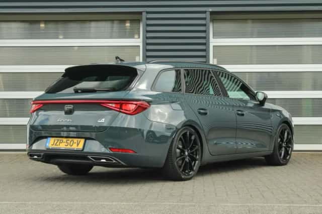 SEAT Leon Sportstourer (2026) thumbnail 2