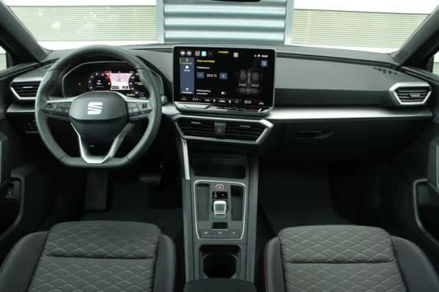 SEAT Leon Sportstourer (2026) thumbnail 5