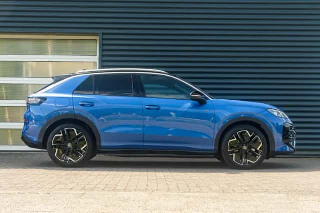 Volkswagen T-Roc (2026) thumbnail 3