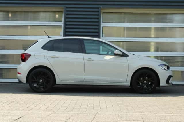 Volkswagen Polo (2024) thumbnail 3