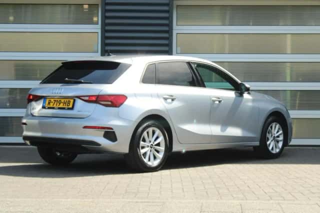 Audi A3 (2022) thumbnail 2