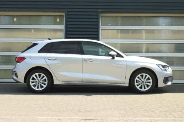 Audi A3 (2022) thumbnail 3