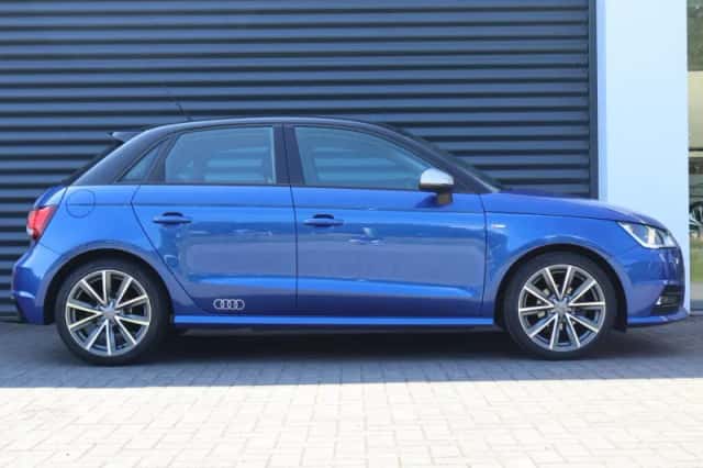 Audi A1 (2018) thumbnail 3