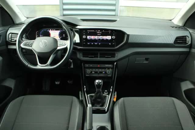 Volkswagen T-Cross (2021) thumbnail 5
