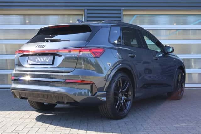 Audi Q4 e-tron (2026) thumbnail 2